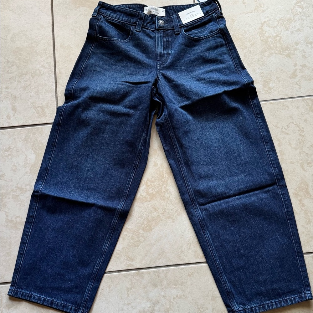 Hollister Women's Low-rise taper baggy Jeans
